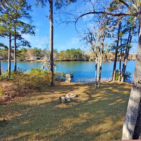 1435 Stukes Road, Manning, SC 29102