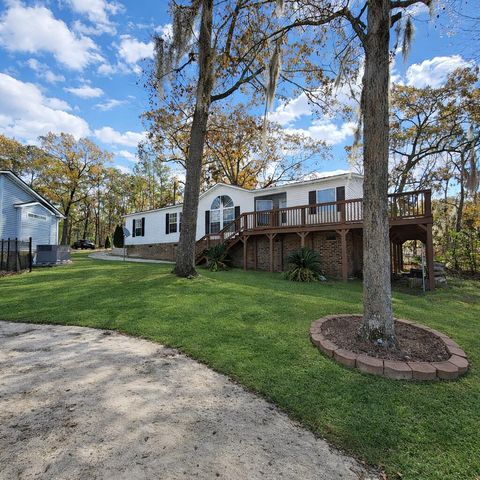 1435 Stukes Road, Manning, SC 29102