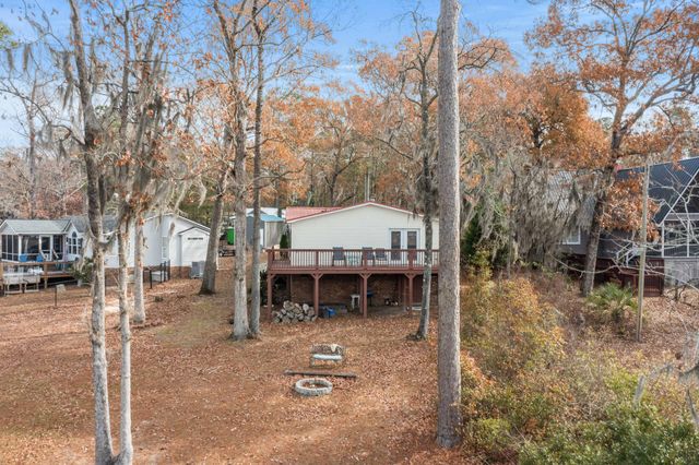 1435 Stukes Road, Manning, SC 29102