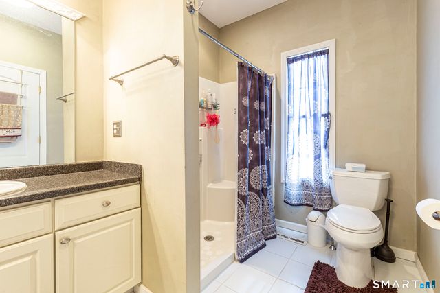 99 Oliver Way 99, Bloomfield, CT 06002