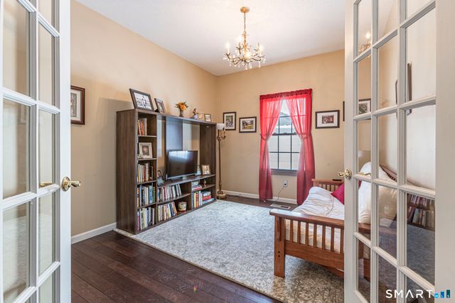 99 Oliver Way 99, Bloomfield, CT 06002