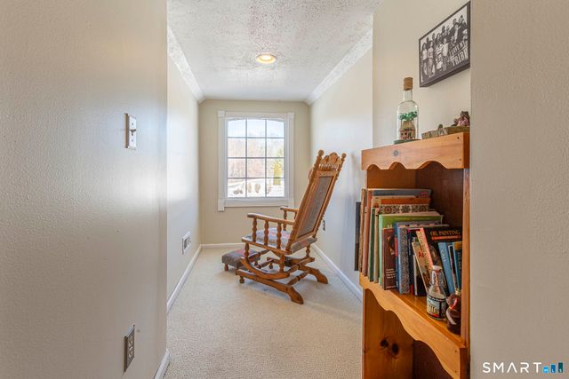 99 Oliver Way 99, Bloomfield, CT 06002