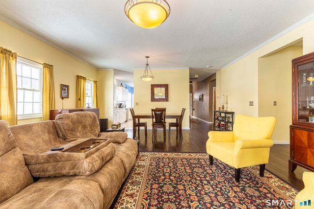 99 Oliver Way 99, Bloomfield, CT 06002