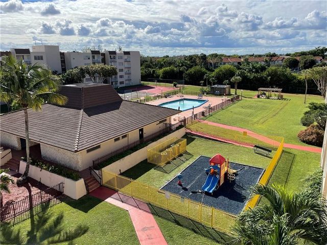 6950 NW 186th Street 2-510, Hialeah, FL 33015