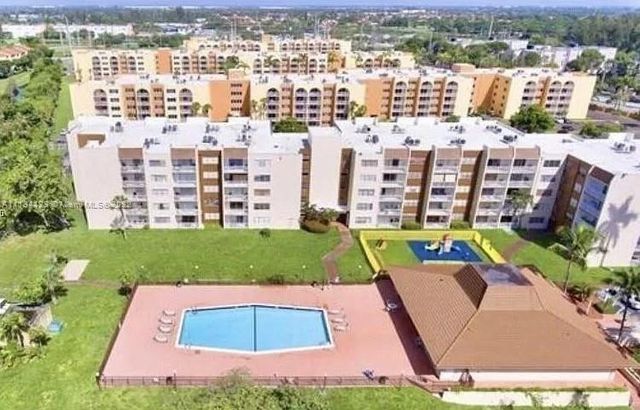 6950 NW 186th Street 2-510, Hialeah, FL 33015