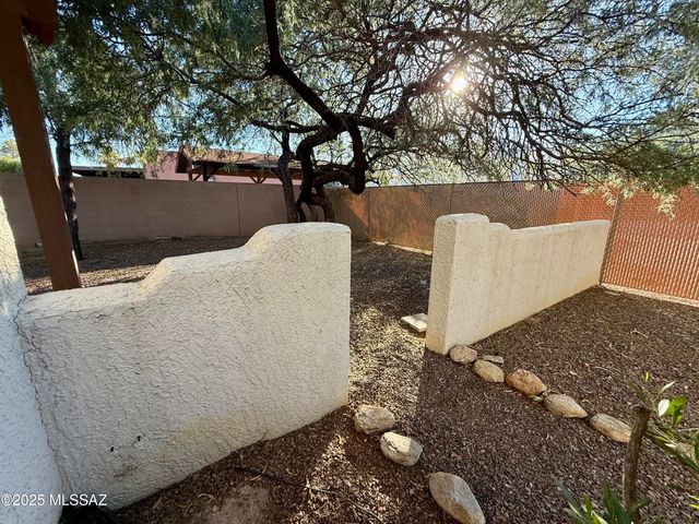 311 W Pastime Rd Apt 6, Tucson, AZ 85705