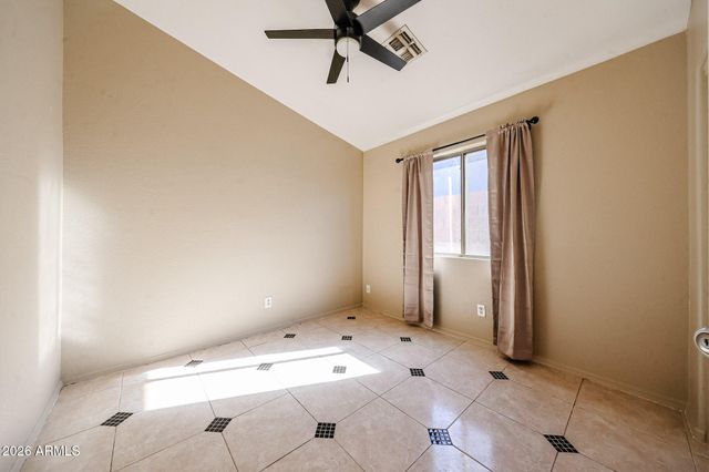 5621 S 5TH Drive, Phoenix, AZ 85041