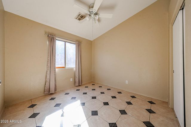 5621 S 5TH Drive, Phoenix, AZ 85041