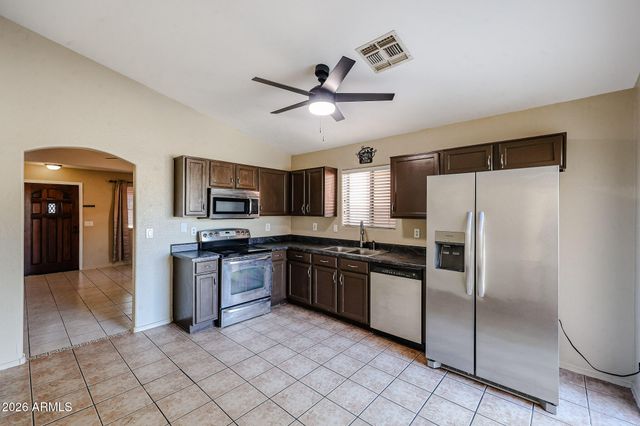 5621 S 5TH Drive, Phoenix, AZ 85041