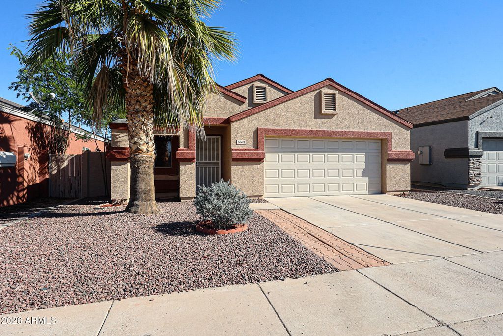 5621 S 5TH Drive, Phoenix, AZ 85041