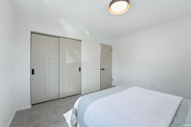 2715 Barnhart Avenue, Fort Wayne, IN 46805