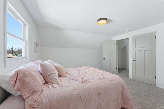 2715 Barnhart Avenue, Fort Wayne, IN 46805