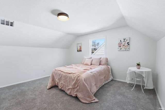 2715 Barnhart Avenue, Fort Wayne, IN 46805