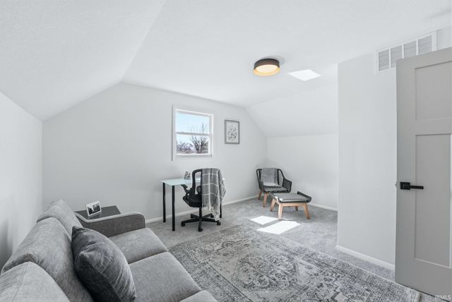 2715 Barnhart Avenue, Fort Wayne, IN 46805