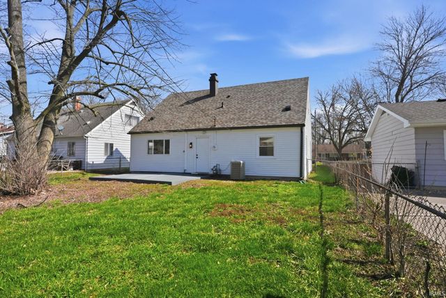 2715 Barnhart Avenue, Fort Wayne, IN 46805