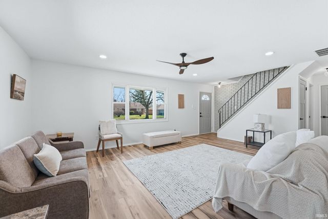 2715 Barnhart Avenue, Fort Wayne, IN 46805