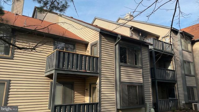 5520B ABERDEEN DR, Mount Laurel, NJ 08054