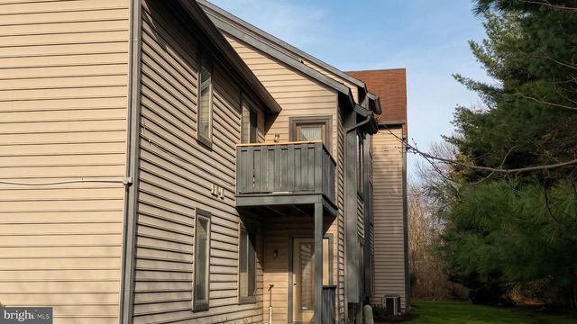 5520B ABERDEEN DR, Mount Laurel, NJ 08054