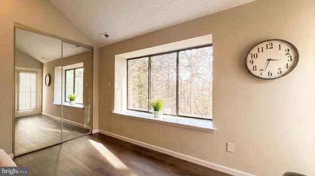 5520B ABERDEEN DR, Mount Laurel, NJ 08054