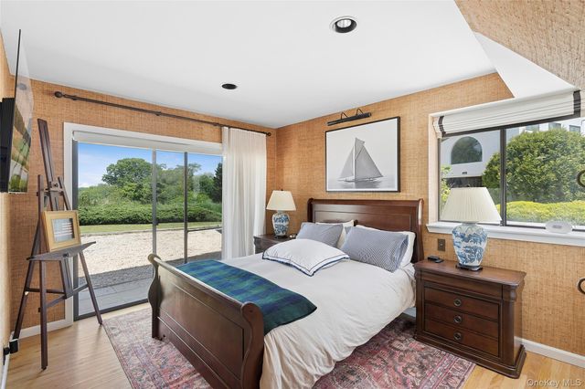 84 Inlet Road E, Southampton, NY 11968