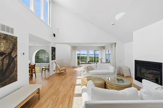 84 Inlet Road E, Southampton, NY 11968