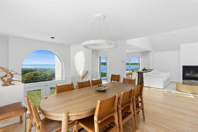 84 Inlet Road E, Southampton, NY 11968