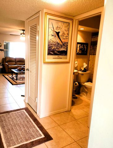 112 Doolen Court 109, North Palm Beach, FL 33408