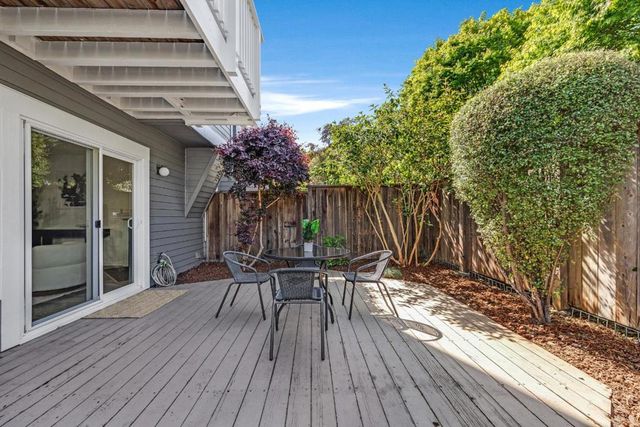 15 Parfait Lane, Alameda, CA 94502