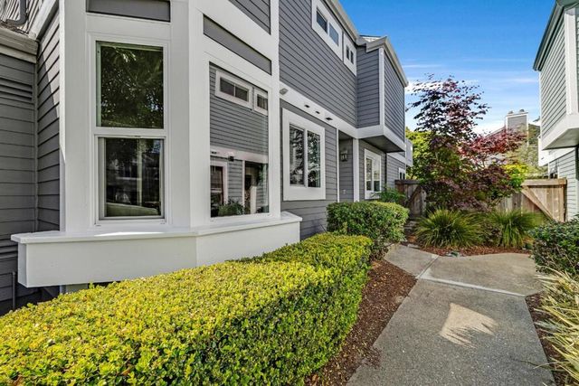 15 Parfait Lane, Alameda, CA 94502