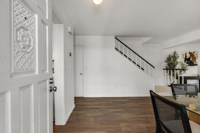 15 Parfait Lane, Alameda, CA 94502