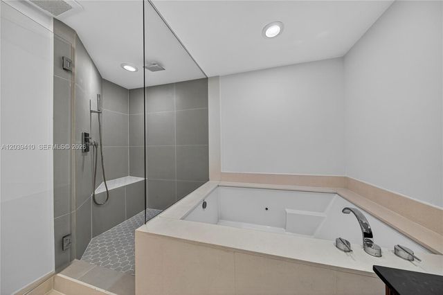 2711 S Ocean Drive 3102, Hollywood, FL 33024