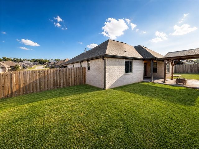 1500 Aniston Road, Centerton, AR 72719