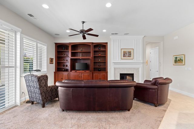 1377 Cobblecreek St, Manteca, CA 95336