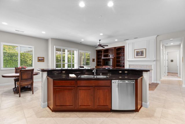 1377 Cobblecreek St, Manteca, CA 95336