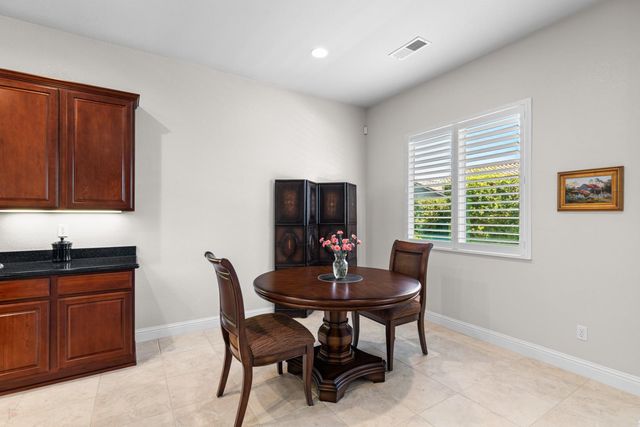 1377 Cobblecreek St, Manteca, CA 95336
