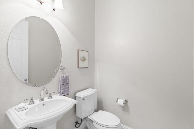 1377 Cobblecreek St, Manteca, CA 95336