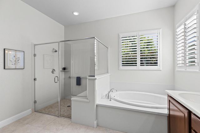 1377 Cobblecreek St, Manteca, CA 95336