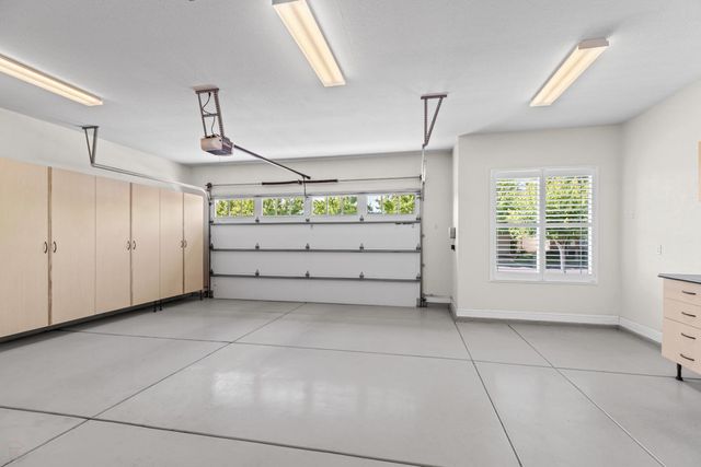 1377 Cobblecreek St, Manteca, CA 95336