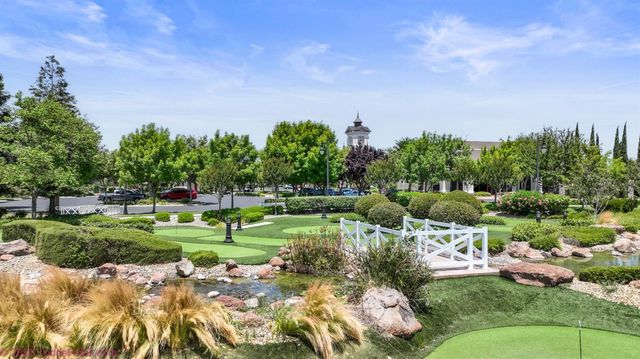 1377 Cobblecreek St, Manteca, CA 95336