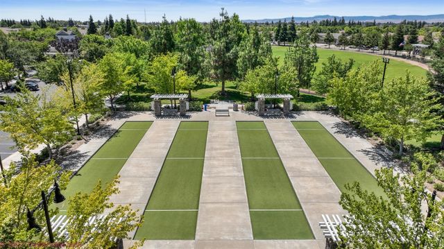 1377 Cobblecreek St, Manteca, CA 95336