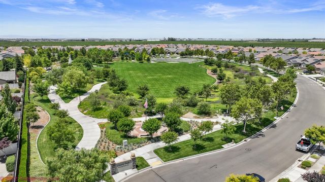 1377 Cobblecreek St, Manteca, CA 95336