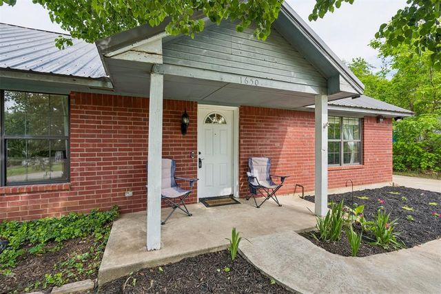 1650 N 1st Street, Harrah, OK 73045