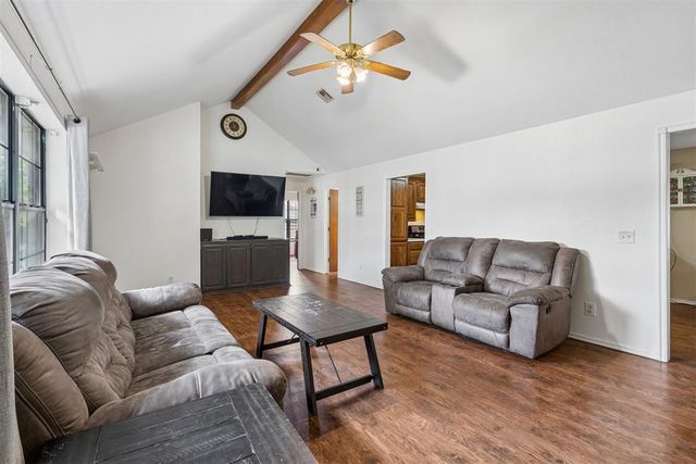 1650 N 1st Street, Harrah, OK 73045