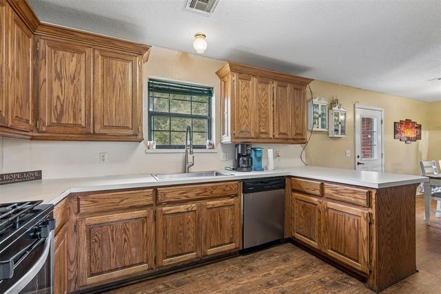 1650 N 1st Street, Harrah, OK 73045