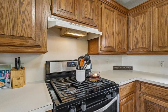 1650 N 1st Street, Harrah, OK 73045