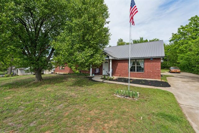 1650 N 1st Street, Harrah, OK 73045