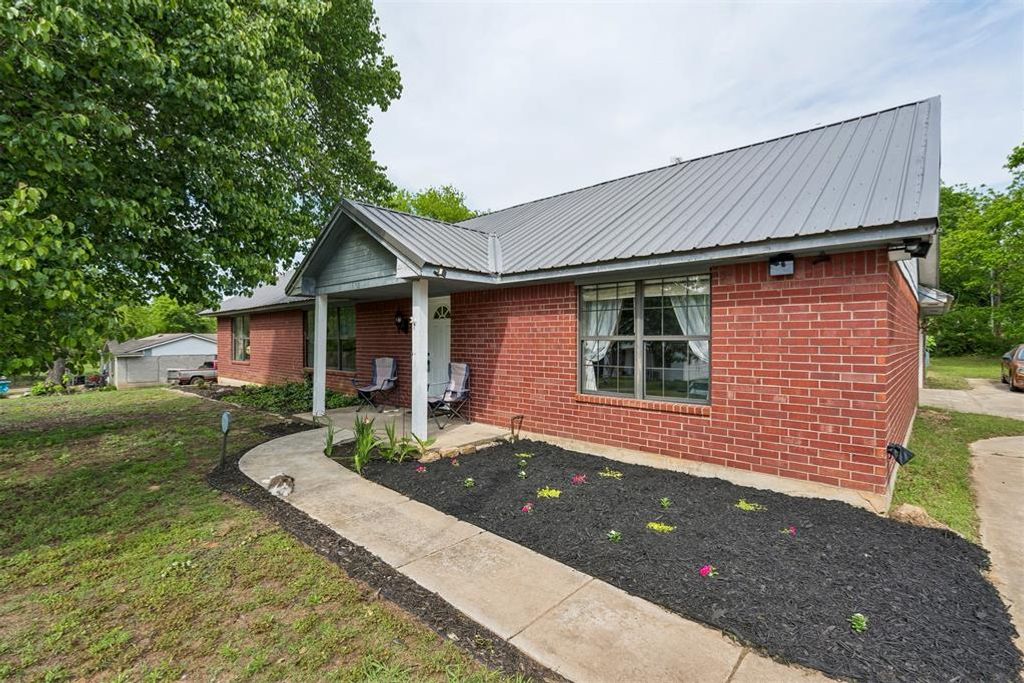 1650 N 1st Street, Harrah, OK 73045