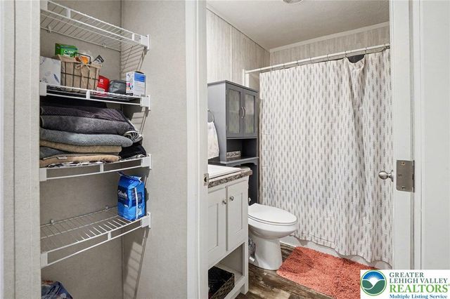 84 Mansfield Drive, Longswamp Twp, PA 18062