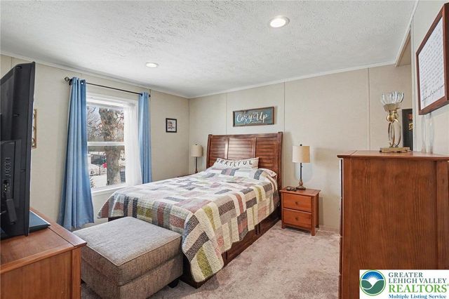 84 Mansfield Drive, Longswamp Twp, PA 18062