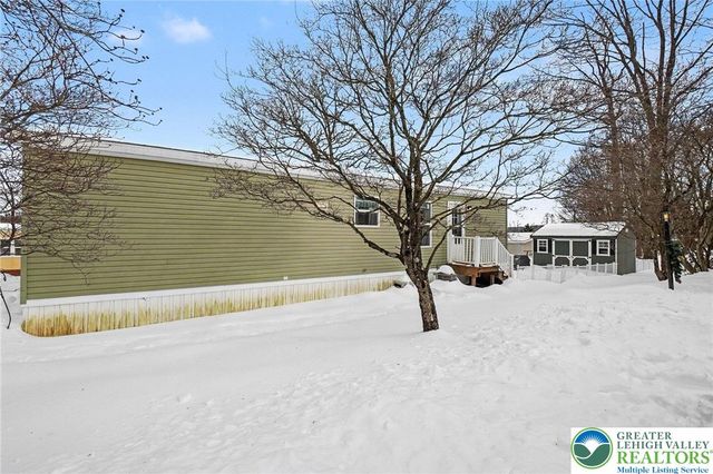 84 Mansfield Drive, Longswamp Twp, PA 18062